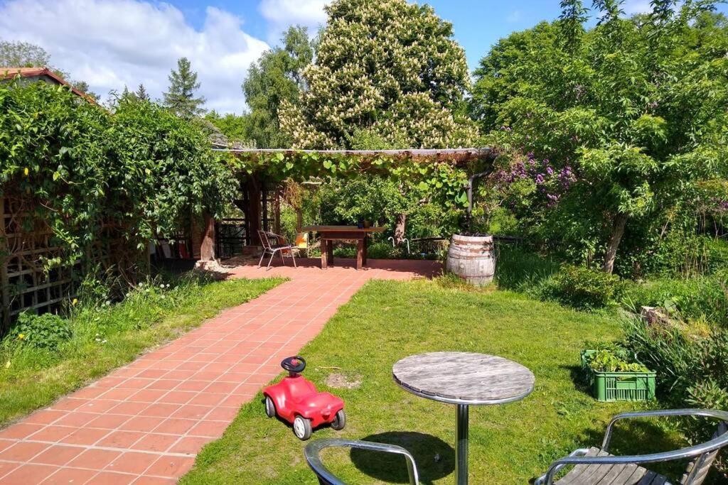 Ferienwohnung In Peetzig Am See Angermunde Exteriör bild