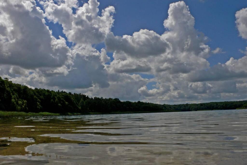 Ferienwohnung In Peetzig Am See Angermunde Exteriör bild