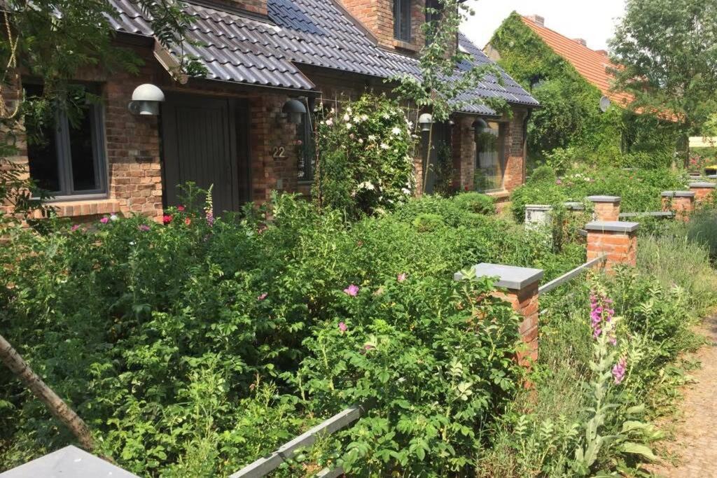 Ferienwohnung In Peetzig Am See Angermunde Exteriör bild