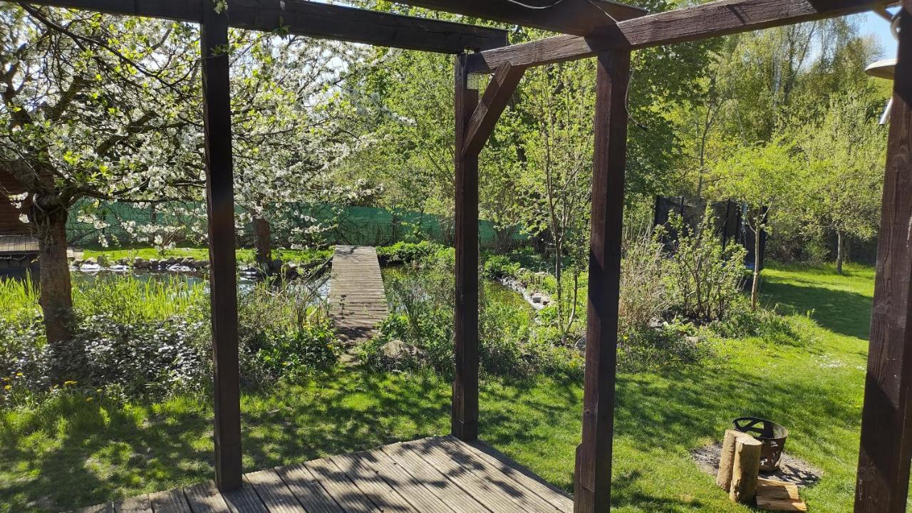 Ferienwohnung In Peetzig Am See Angermunde Exteriör bild